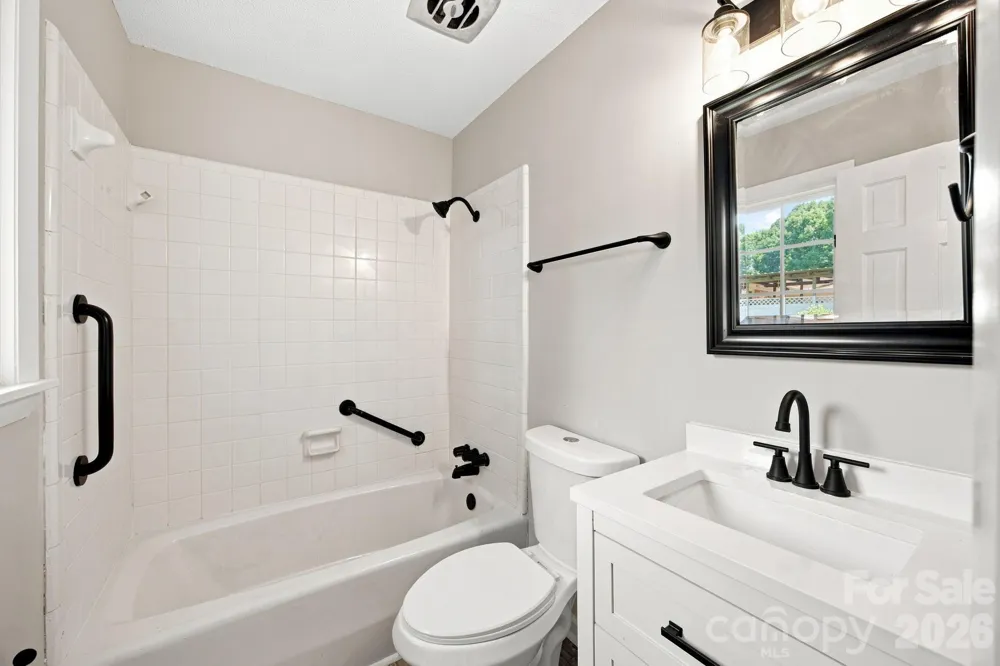 803 E 24th Street Newton, NC 28658