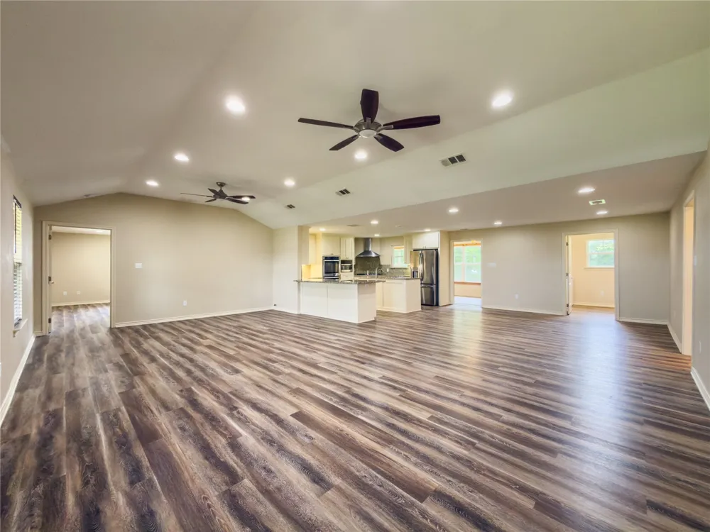 322 Hcr 2320 Abbott, TX 76621