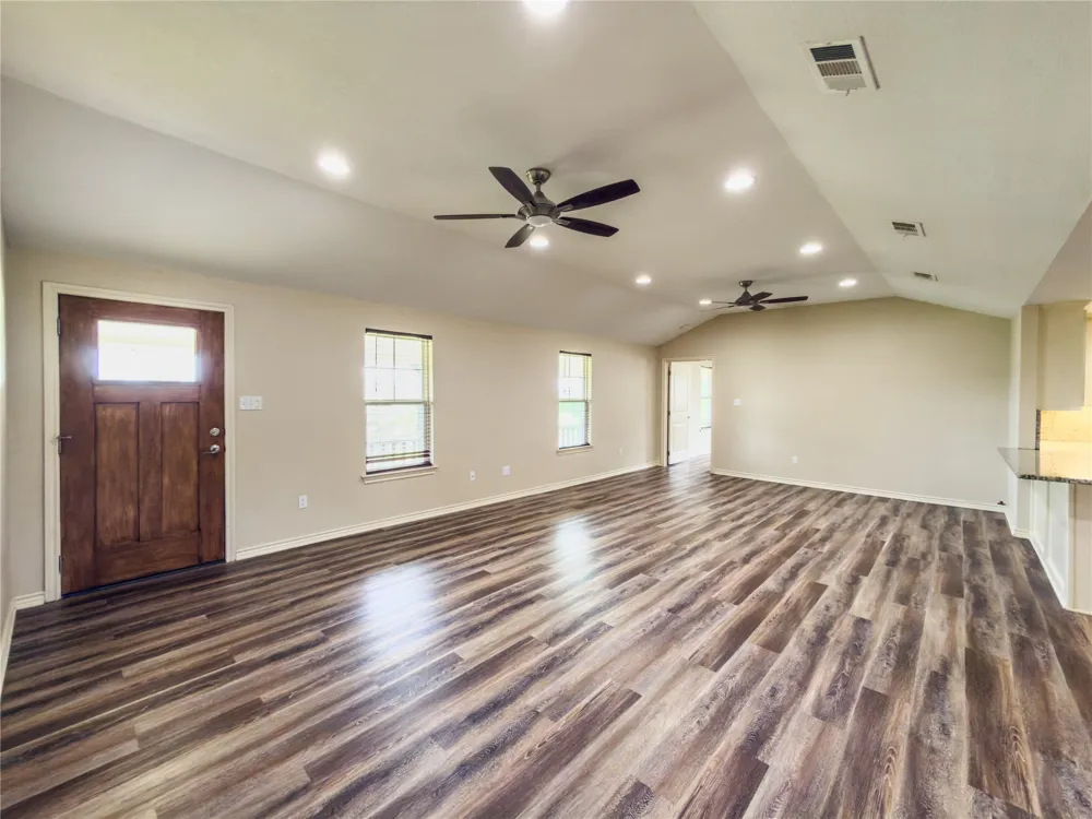 322 Hcr 2320 Abbott, TX 76621