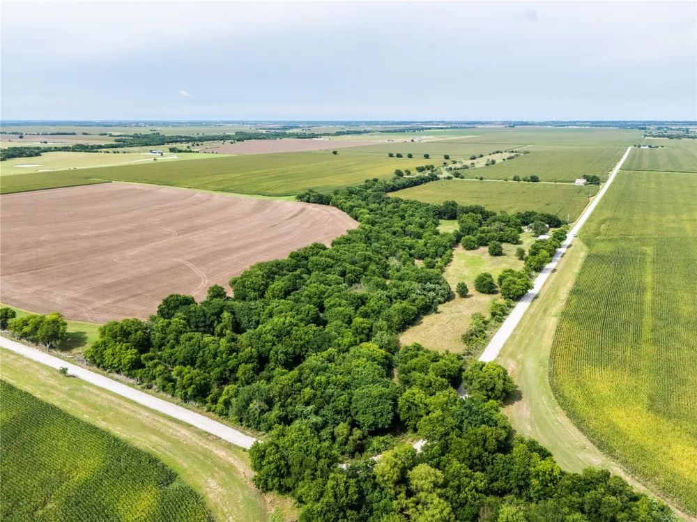 322 Hcr 2320 Abbott, TX 76621