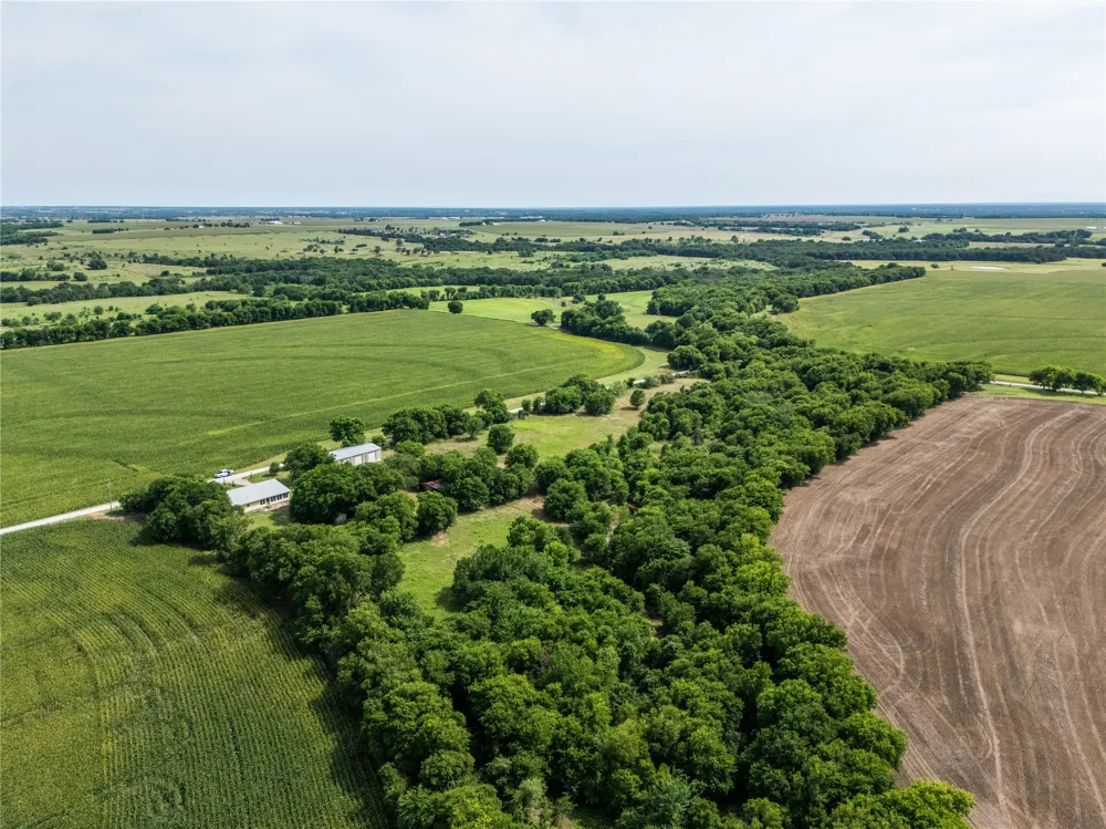 322 Hcr 2320 Abbott, TX 76621
