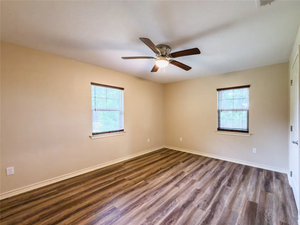 322 Hcr 2320 Abbott, TX 76621