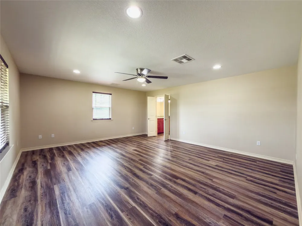 322 Hcr 2320 Abbott, TX 76621