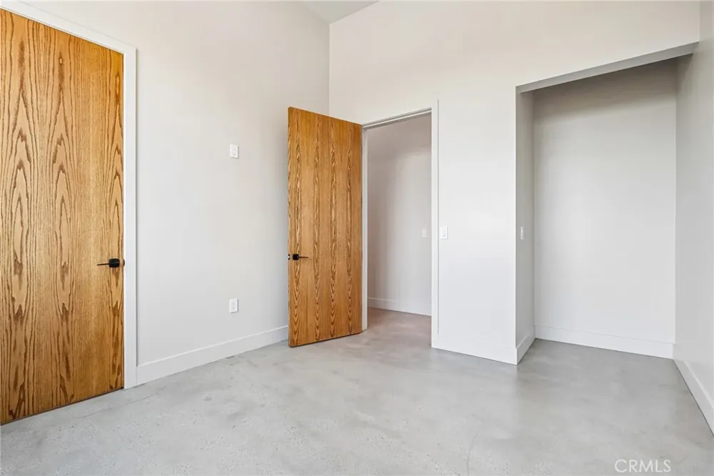 8504 Outland View Drive Sun Valley, CA 91352