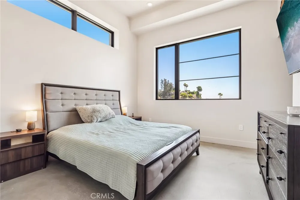 8504 Outland View Drive Sun Valley, CA 91352