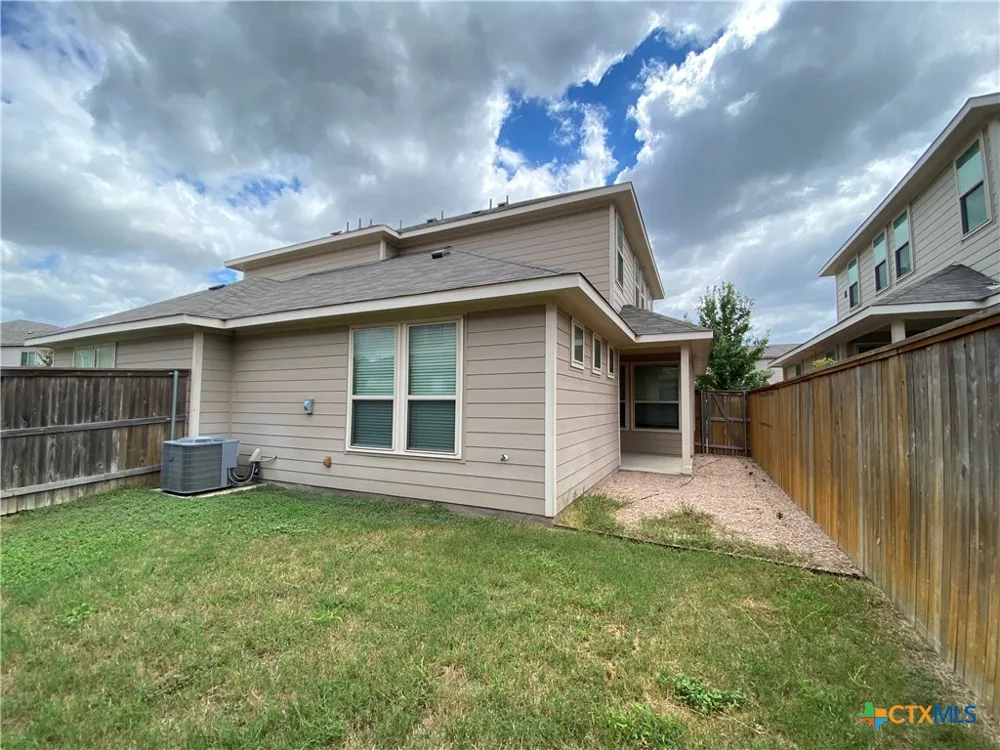 737 Milestone Park #22A New Braunfels, TX 78130