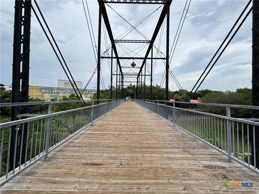 737 Milestone Park #22A New Braunfels, TX 78130
