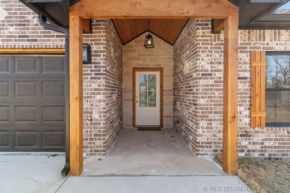 205 Lindsey Avenue Adair, OK 74330