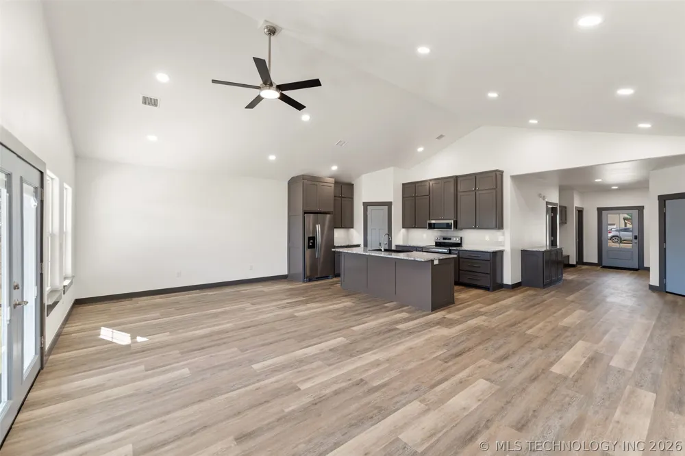 205 Lindsey Avenue Adair, OK 74330