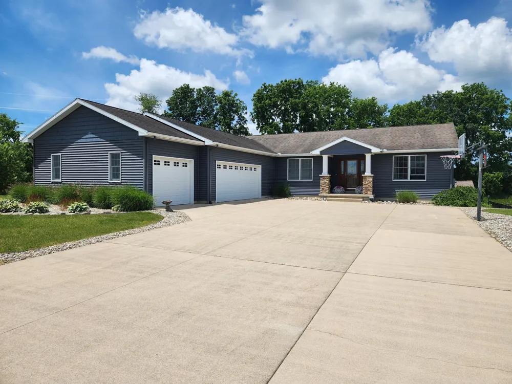 45 Browning Drive Wayland Township, MI 49344