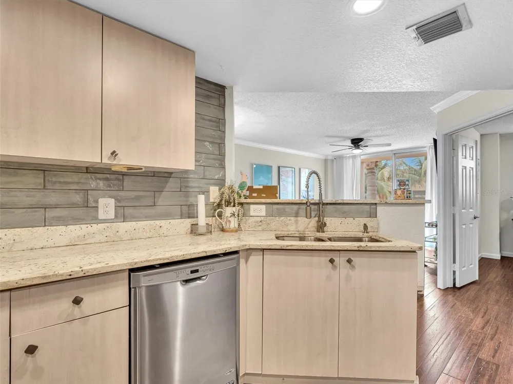 1801 FLAGLER DRIVE #416 West Palm Beach, FL 33407