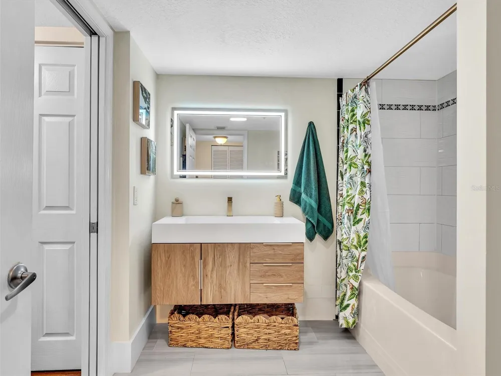 1801 FLAGLER DRIVE #416 West Palm Beach, FL 33407
