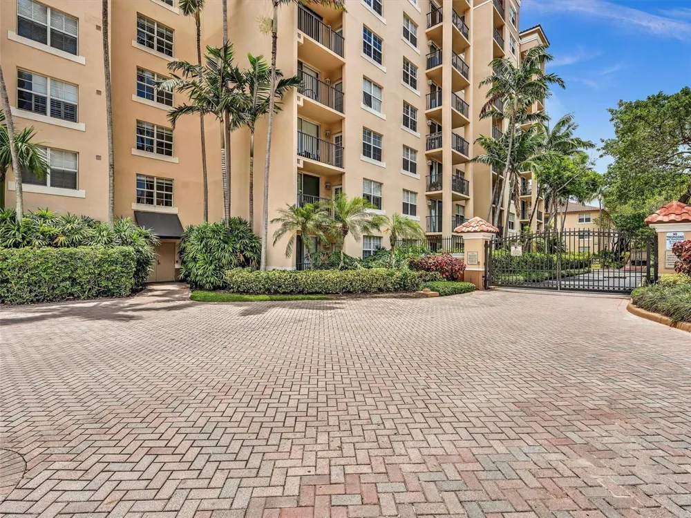 1801 FLAGLER DRIVE #416 West Palm Beach, FL 33407