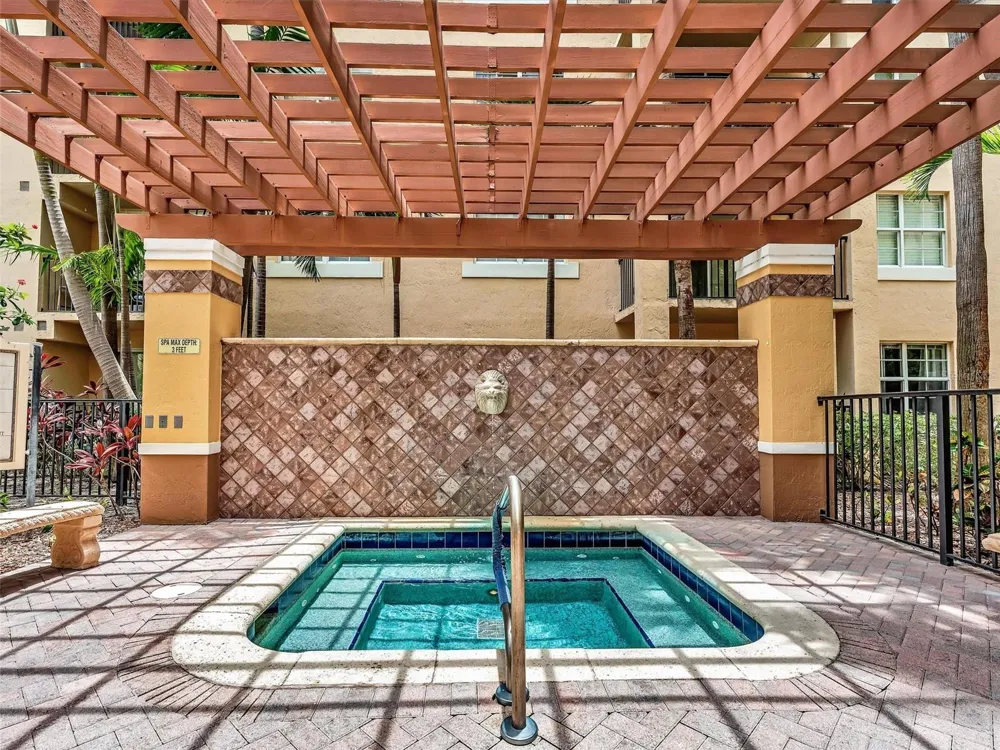 1801 FLAGLER DRIVE #416 West Palm Beach, FL 33407