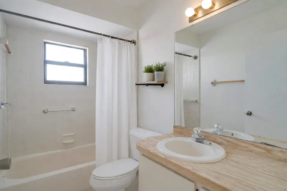 397 ERON WAY #42 Winter Garden, FL 34787