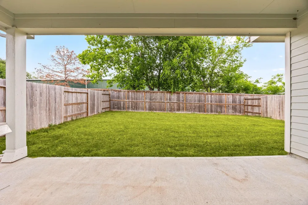 33142 School Hill Road Fulshear, TX 77441