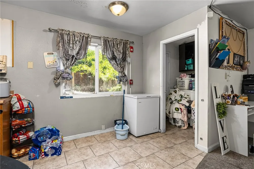 960 High Oroville, CA 95965