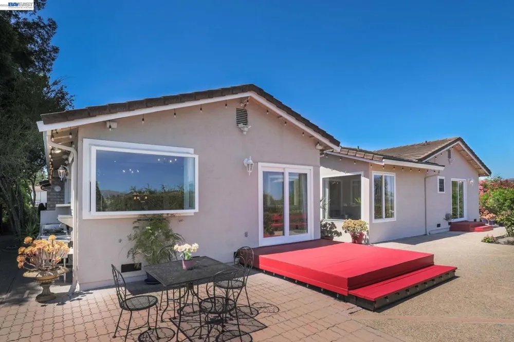 86 Jamaica Dr San Ramon, CA 94582