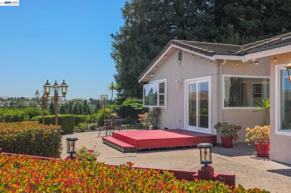 86 Jamaica Dr San Ramon, CA 94582
