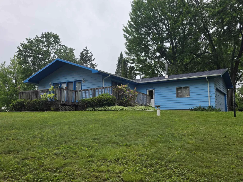 2091 Lakeside Drive Hill Township, MI 48739