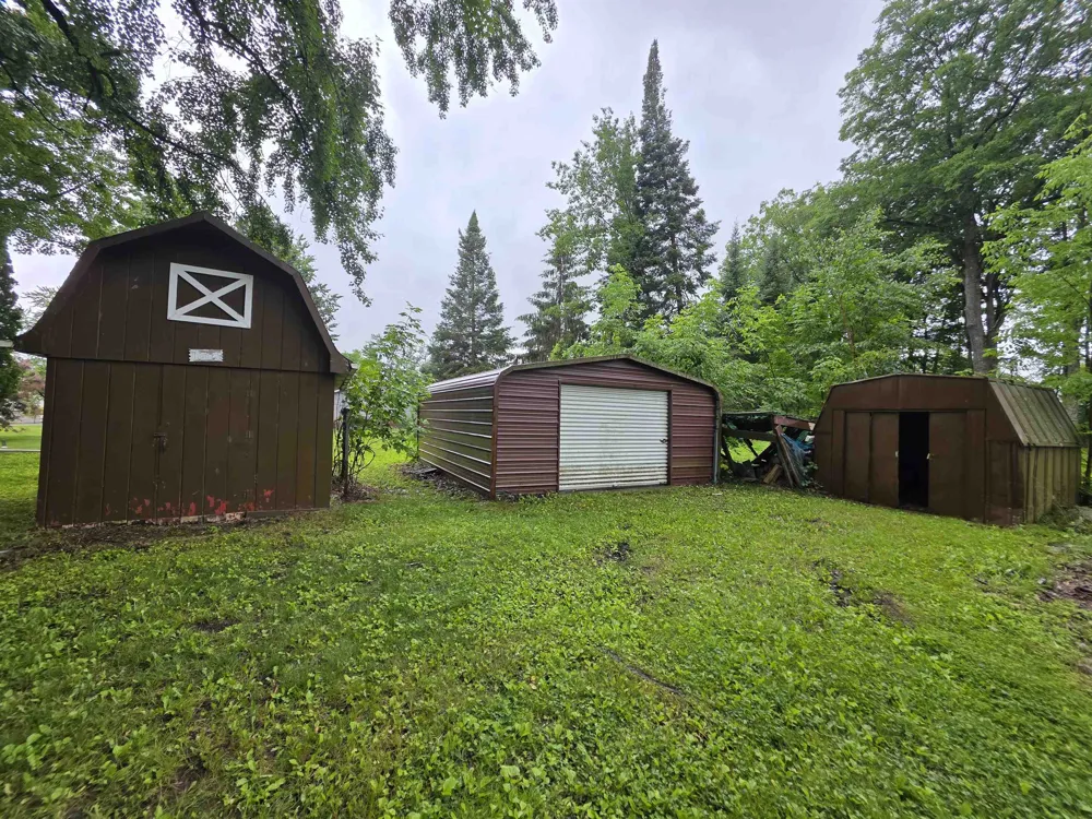 2091 Lakeside Drive Hill Township, MI 48739