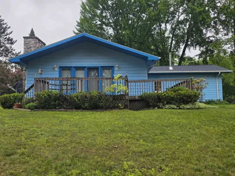 2091 Lakeside Drive