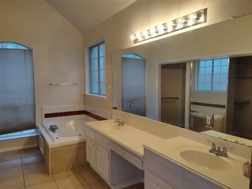 13312 Chasewood Cove Austin, TX 78727