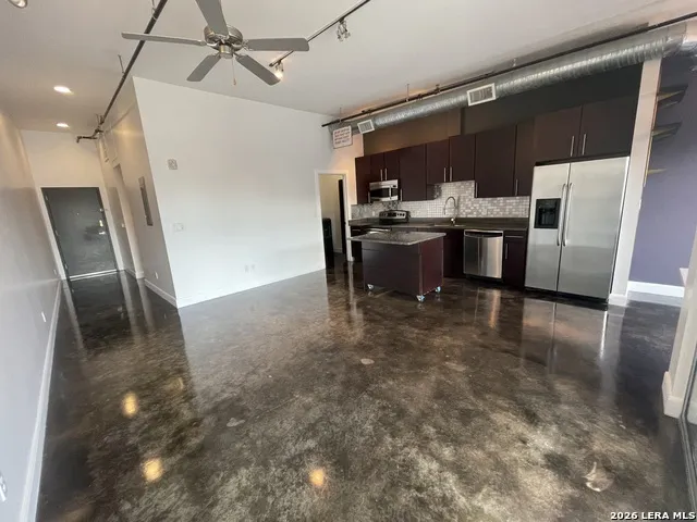 831 S Flores Street #3210 San Antonio, TX 78204