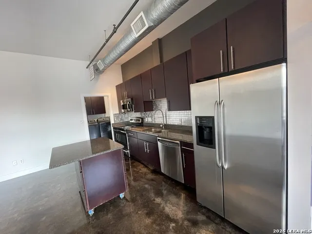 831 S Flores Street #3210 San Antonio, TX 78204