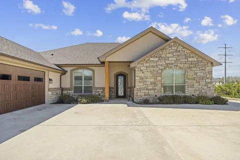 225 Plum Circle