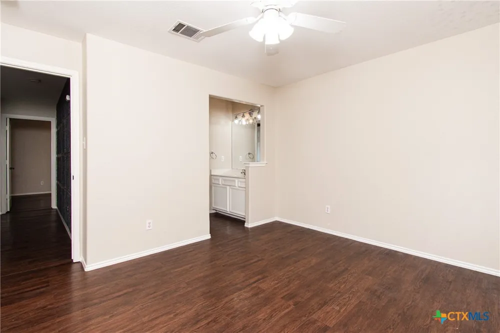 1705 Ascot Lane Cedar Park, TX 78613