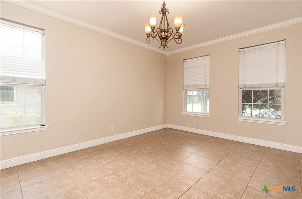 1705 Ascot Lane Cedar Park, TX 78613