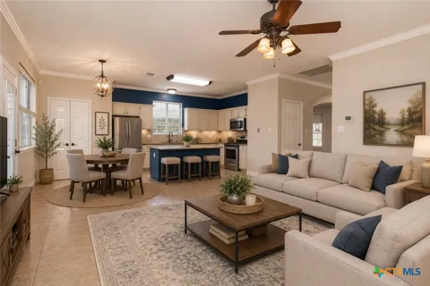 1705 Ascot Lane