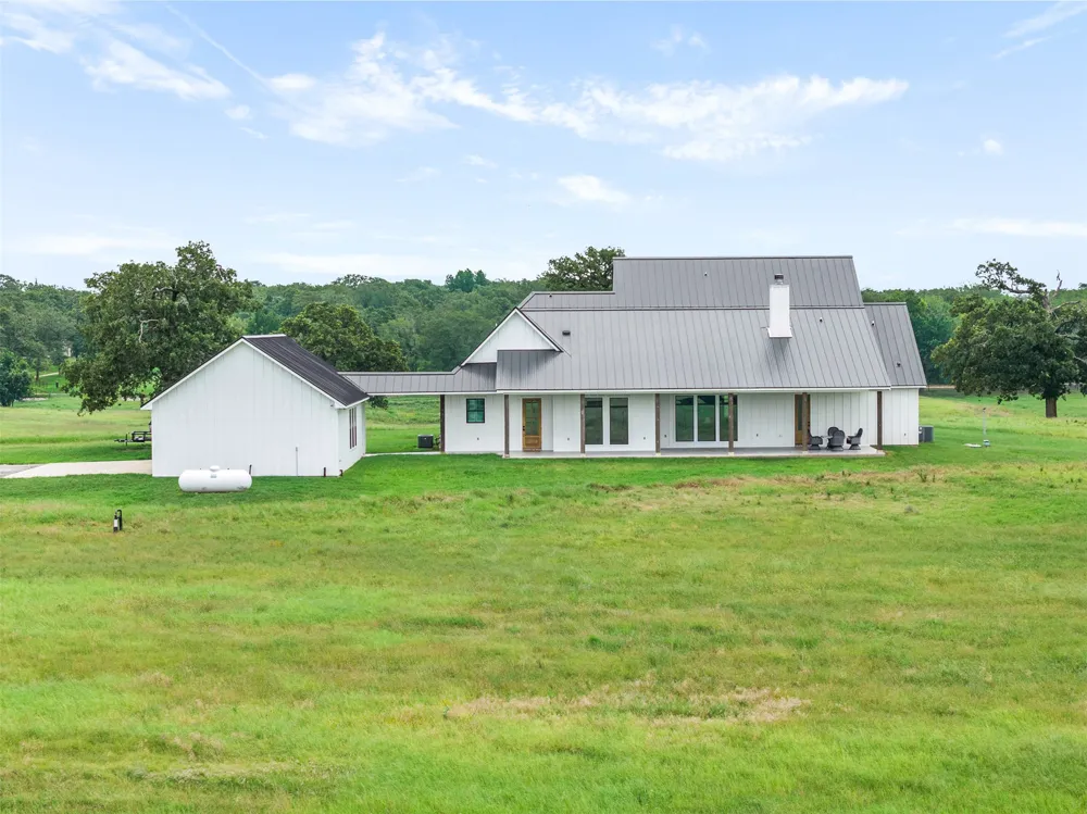 4503 County Road 308 Caldwell, TX 77836