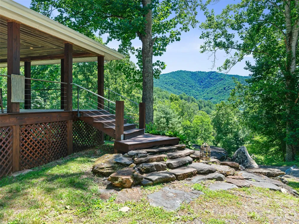349 Spring Creek Road Bakersville, NC 28705