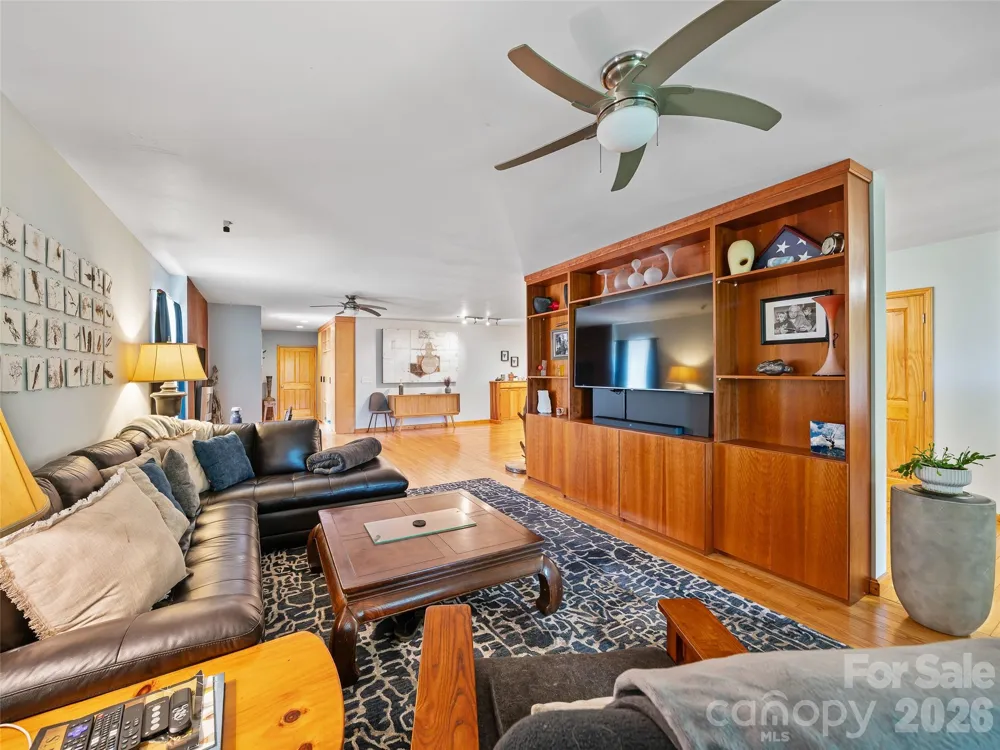 349 Spring Creek Road Bakersville, NC 28705