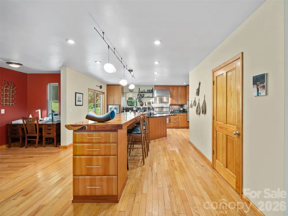 349 Spring Creek Road Bakersville, NC 28705