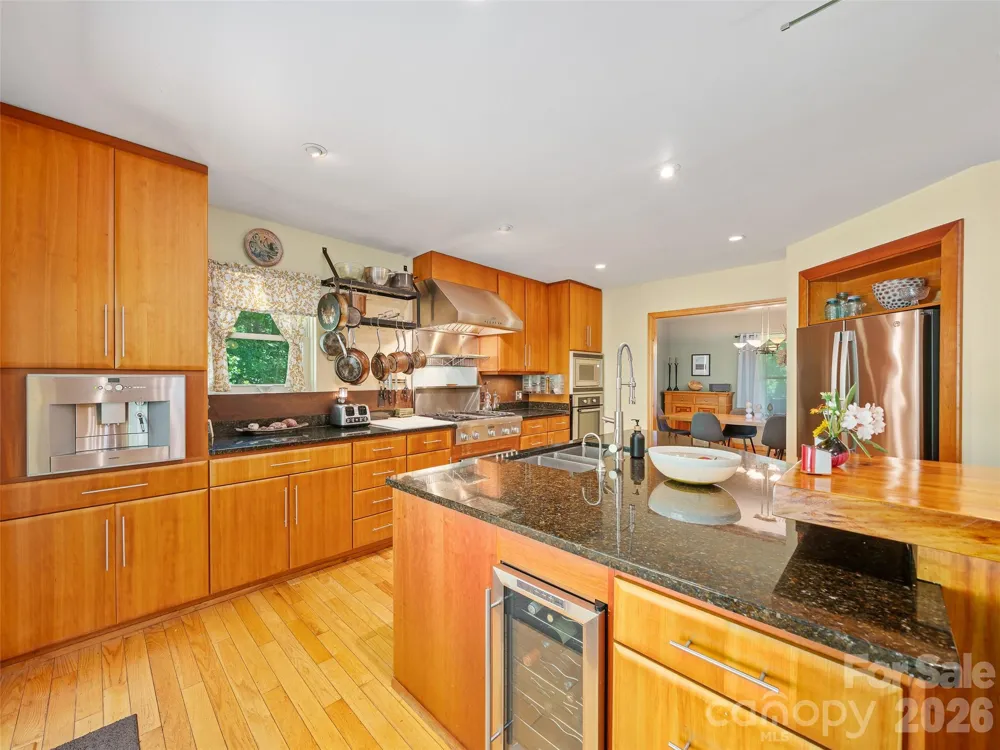 349 Spring Creek Road Bakersville, NC 28705