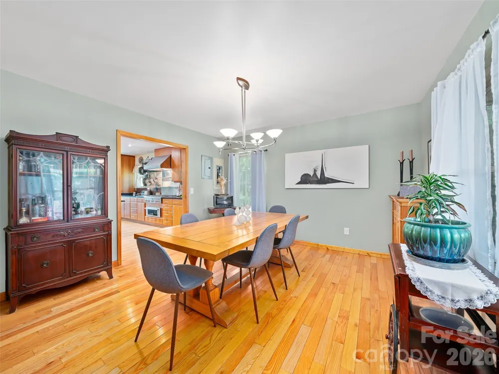 349 Spring Creek Road Bakersville, NC 28705