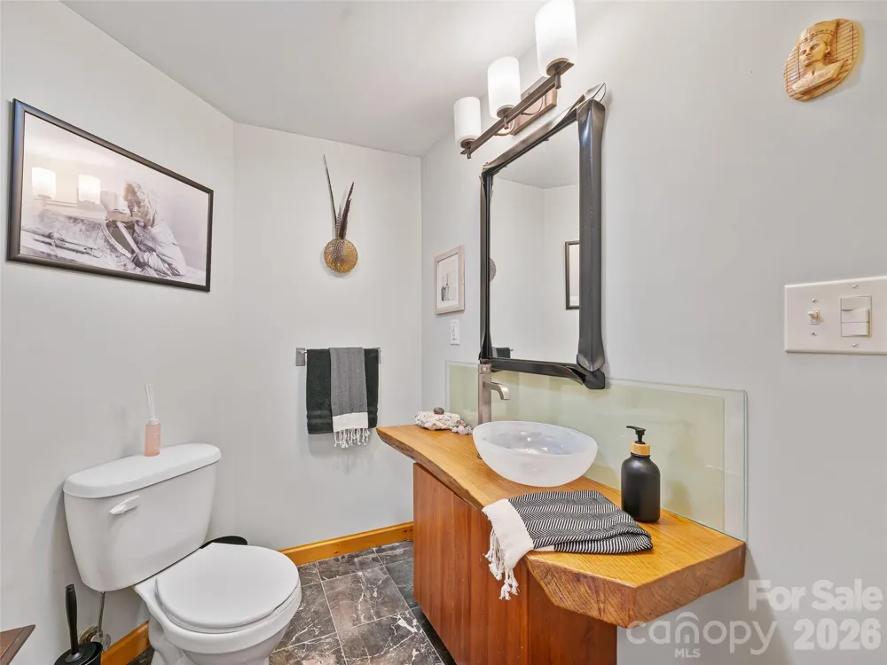 349 Spring Creek Road Bakersville, NC 28705