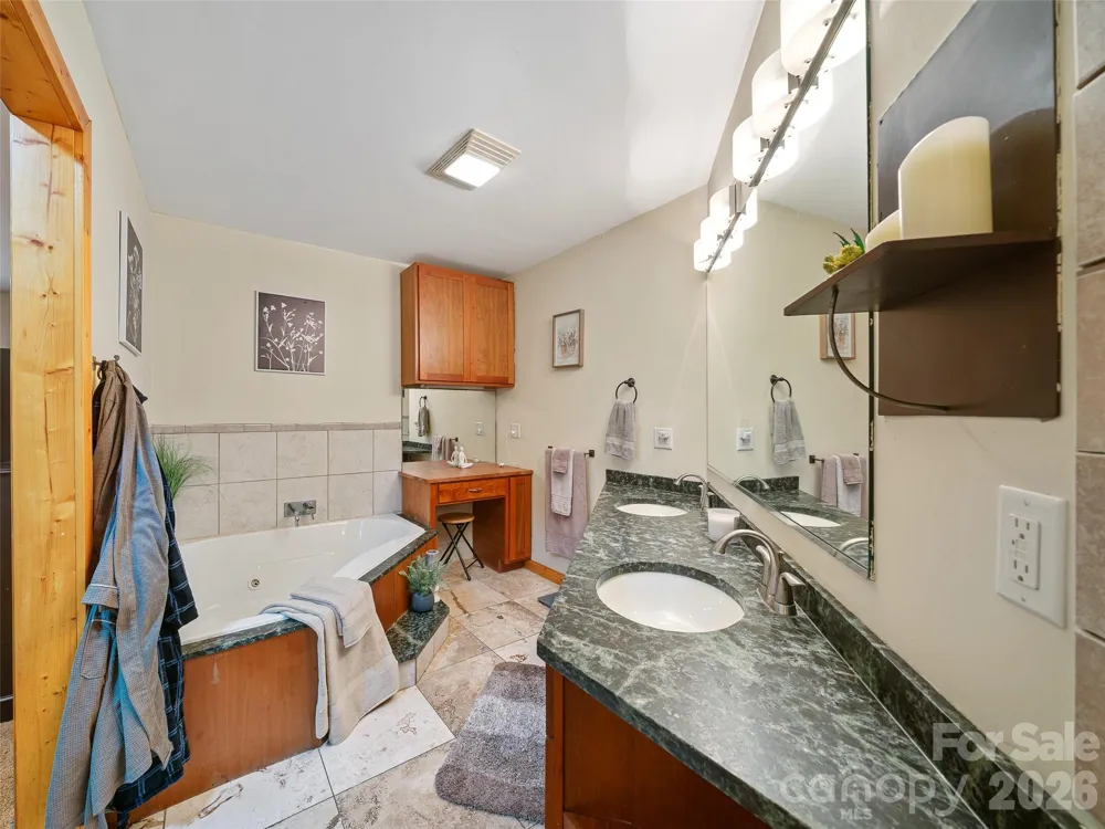 349 Spring Creek Road Bakersville, NC 28705