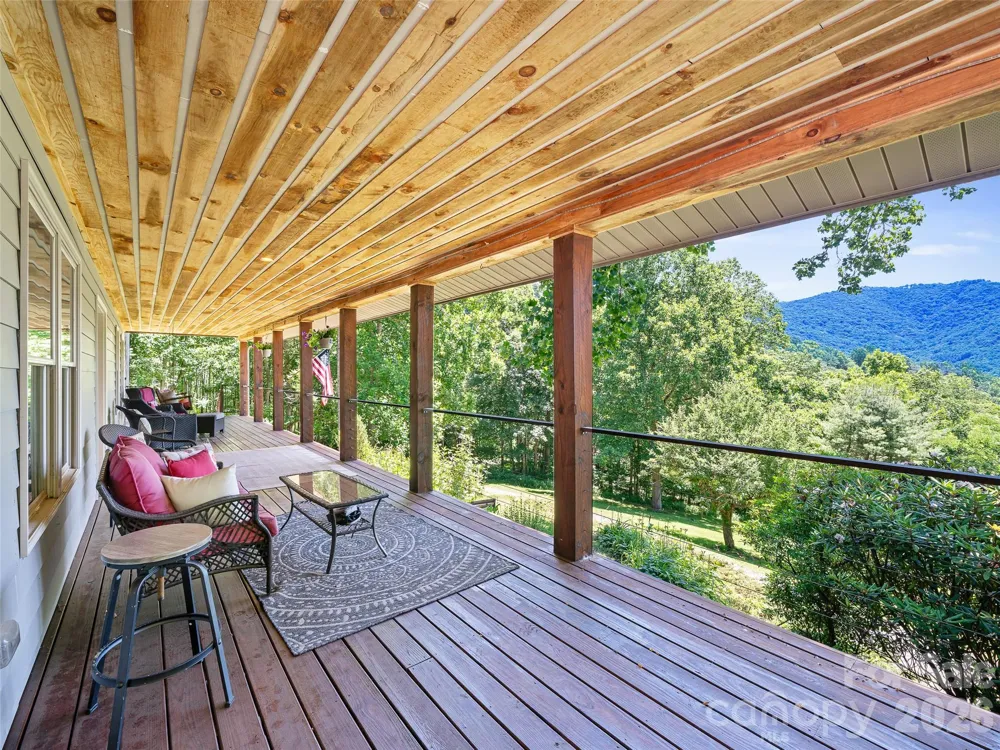 349 Spring Creek Road Bakersville, NC 28705
