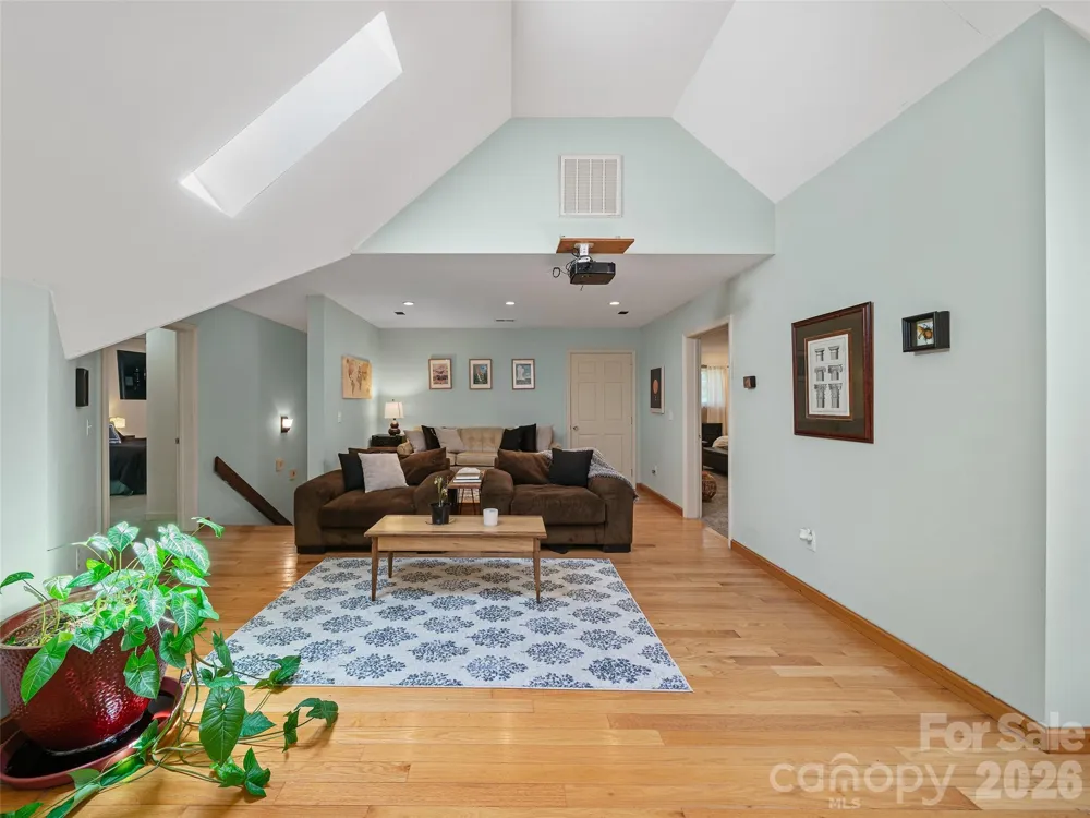 349 Spring Creek Road Bakersville, NC 28705