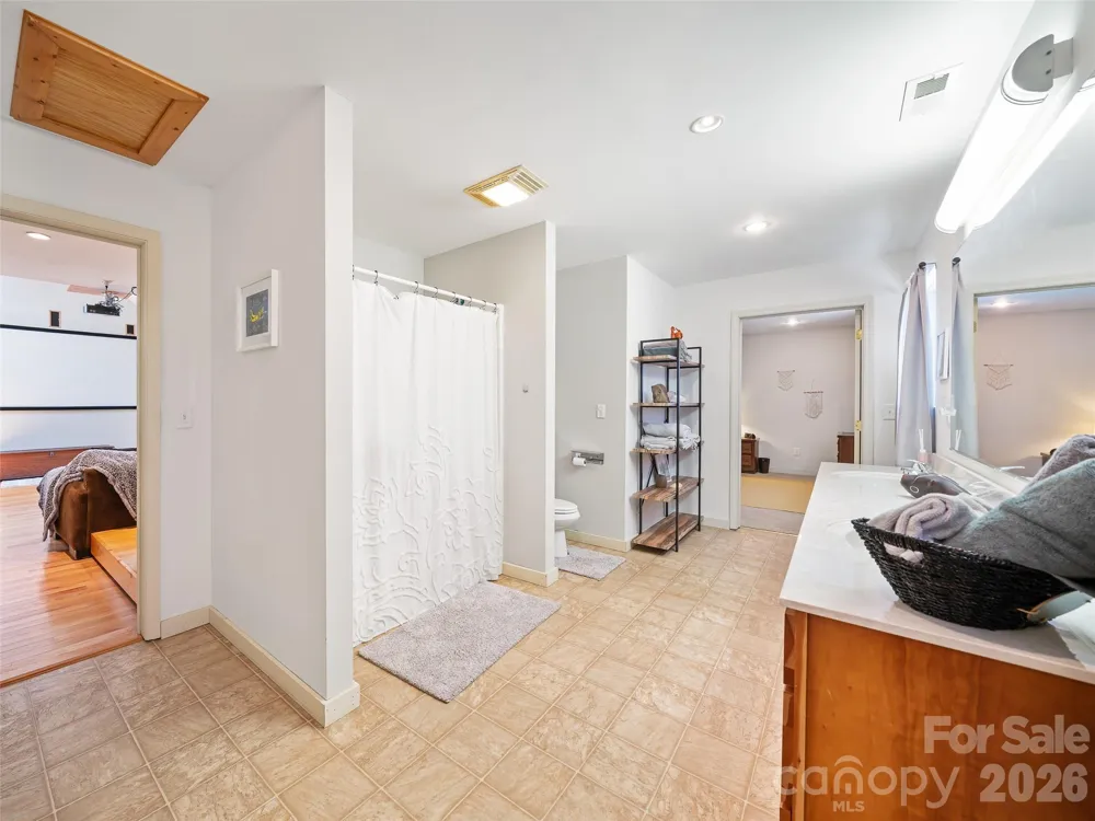 349 Spring Creek Road Bakersville, NC 28705