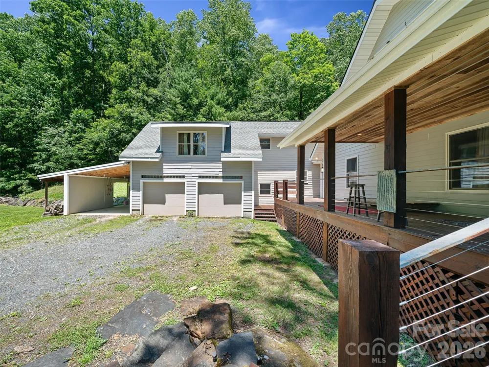 349 Spring Creek Road Bakersville, NC 28705