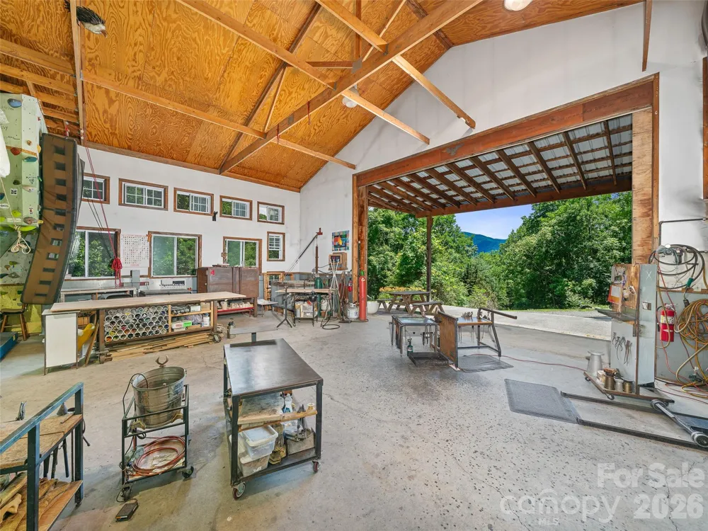 349 Spring Creek Road Bakersville, NC 28705