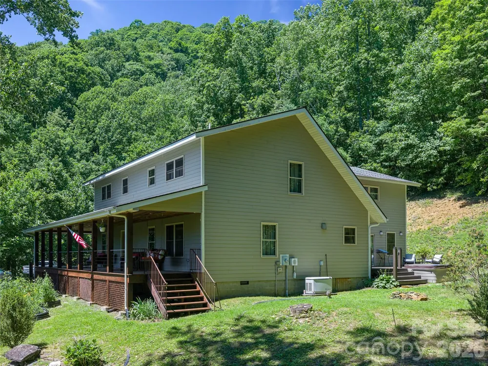 349 Spring Creek Road Bakersville, NC 28705