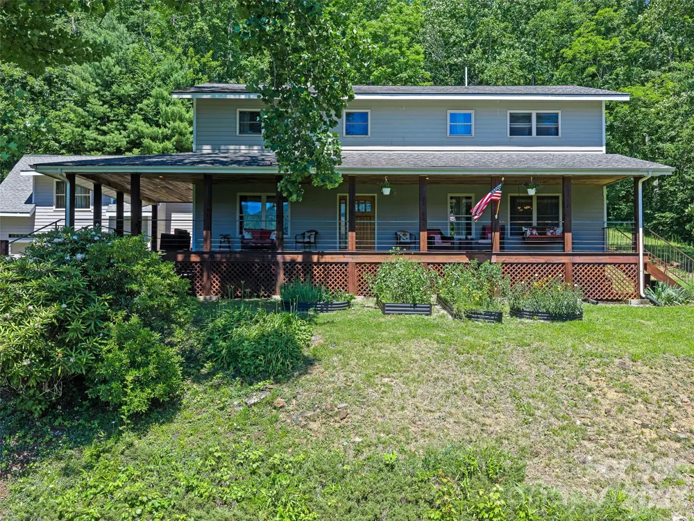 349 Spring Creek Road Bakersville, NC 28705