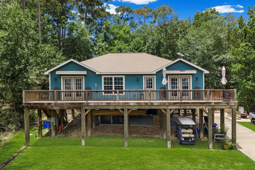 241 Whisperwood Drive Onalaska, TX 77360