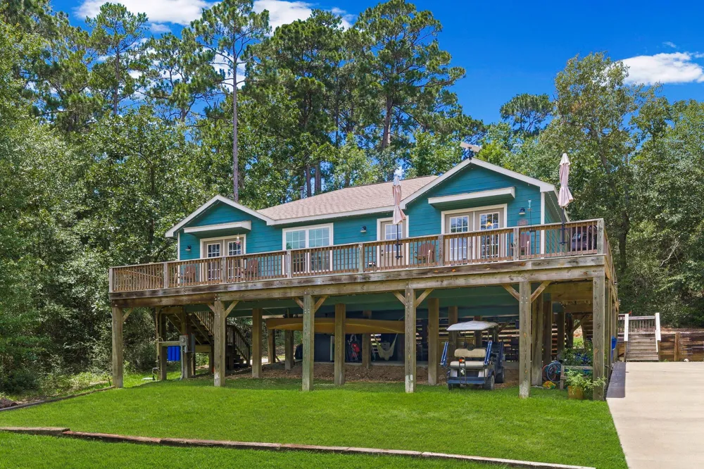 241 Whisperwood Drive Onalaska, TX 77360